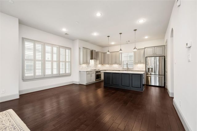 1615 Rosewood Street, Houston, TX 77004