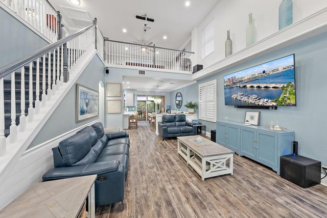 5919 SE Crooked Oak Avenue, Hobe Sound, FL 33455