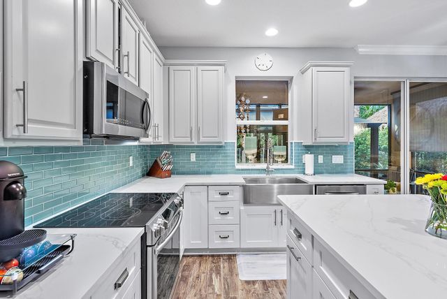 5919 SE Crooked Oak Avenue, Hobe Sound, FL 33455