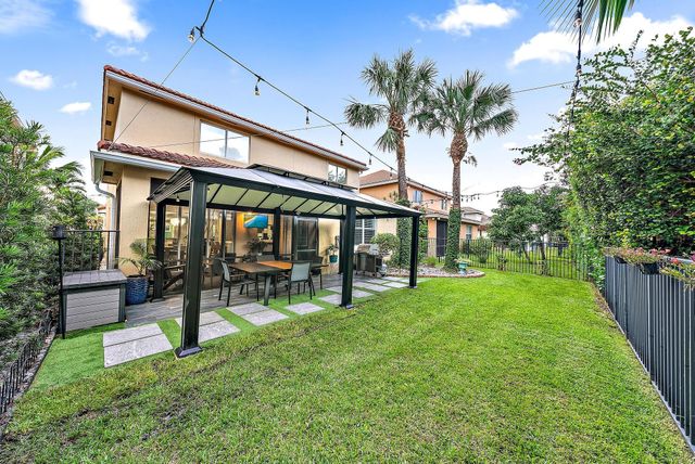 5919 SE Crooked Oak Avenue, Hobe Sound, FL 33455