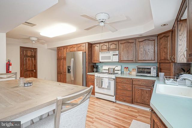847 CRESCENT AVE, Runnemede, NJ 08078