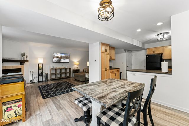 216 Harvard Road, Colonie, NY 12189