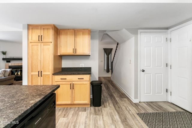 216 Harvard Road, Colonie, NY 12189