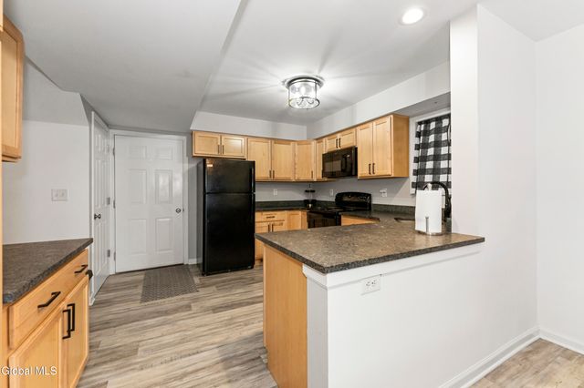 216 Harvard Road, Colonie, NY 12189