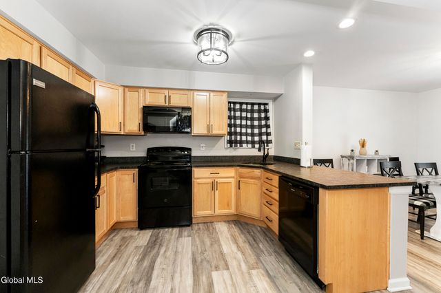 216 Harvard Road, Colonie, NY 12189