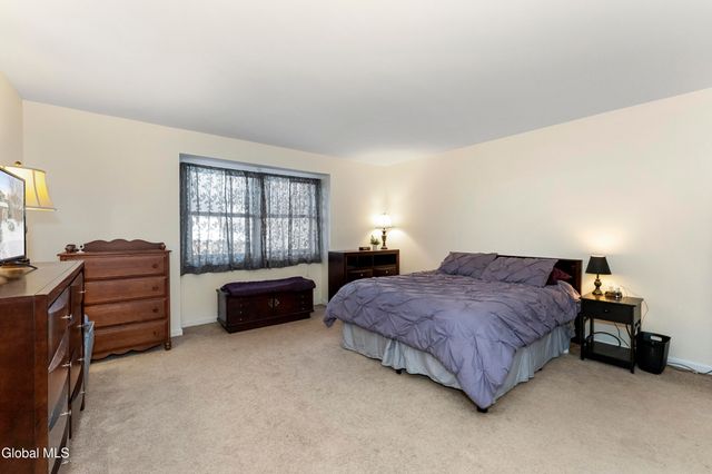 216 Harvard Road, Colonie, NY 12189