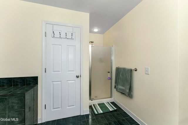 216 Harvard Road, Colonie, NY 12189