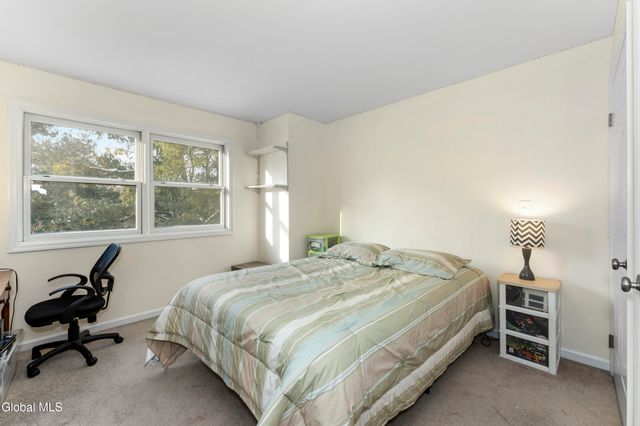 216 Harvard Road, Colonie, NY 12189