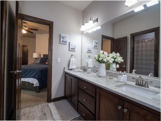 2727 Woodlawn Court, Shawnee, OK 74804