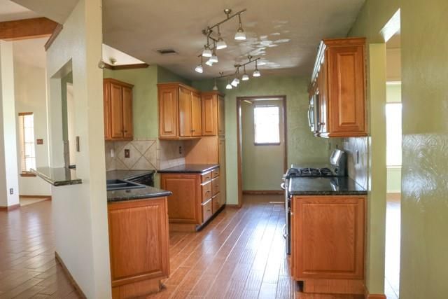 239 County Road 402, Danbury, TX 77534