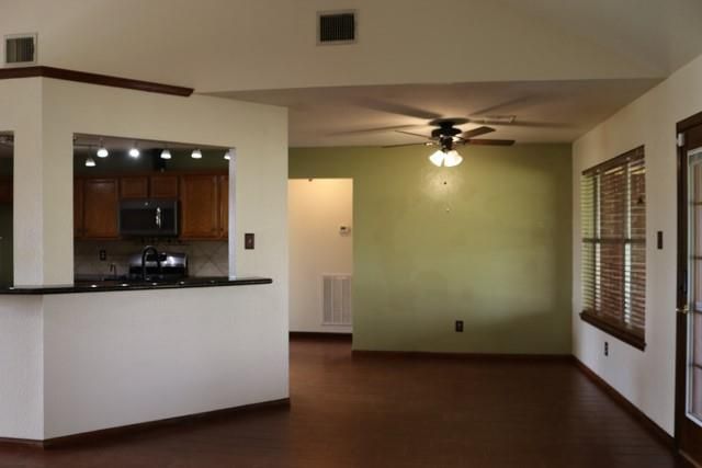 239 County Road 402, Danbury, TX 77534