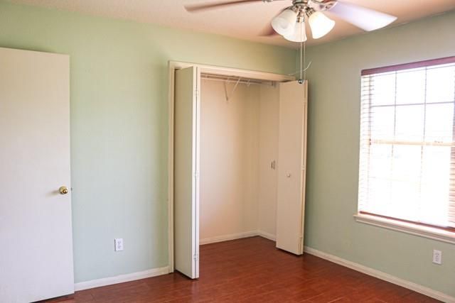 239 County Road 402, Danbury, TX 77534