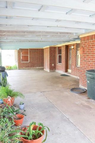 239 County Road 402, Danbury, TX 77534