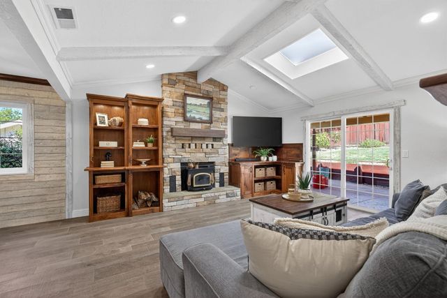 940 Perkins Ct, El Dorado Hills, CA 95762