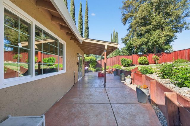 940 Perkins Ct, El Dorado Hills, CA 95762