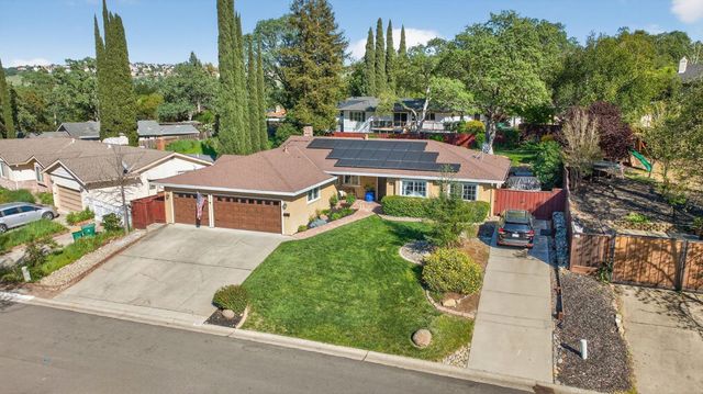 940 Perkins Ct, El Dorado Hills, CA 95762