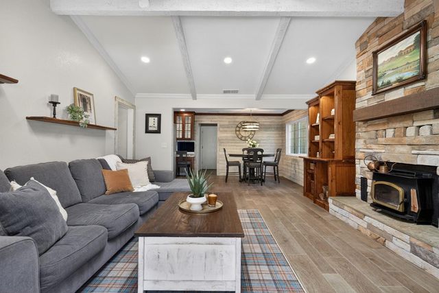 940 Perkins Ct, El Dorado Hills, CA 95762