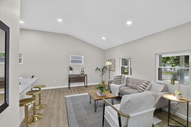 1240 Manor Drive, Columbus, OH 43232