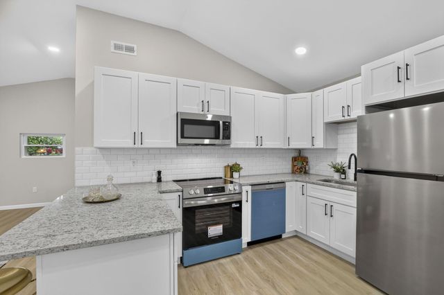 1240 Manor Drive, Columbus, OH 43232