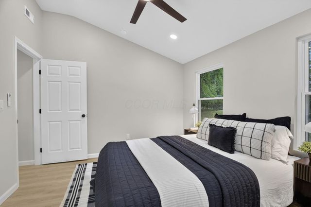 1240 Manor Drive, Columbus, OH 43232