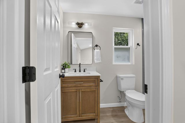 1240 Manor Drive, Columbus, OH 43232