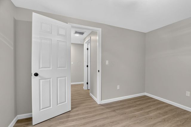 1240 Manor Drive, Columbus, OH 43232