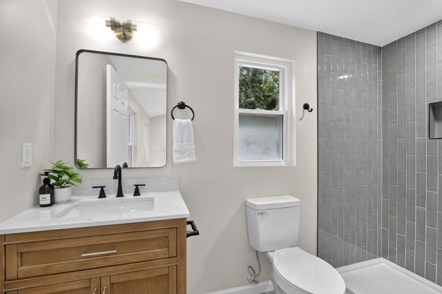 1240 Manor Drive, Columbus, OH 43232