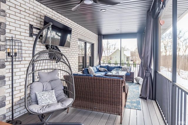 9218 S Foggy Ridge Lane, Bloomington, IN 47401