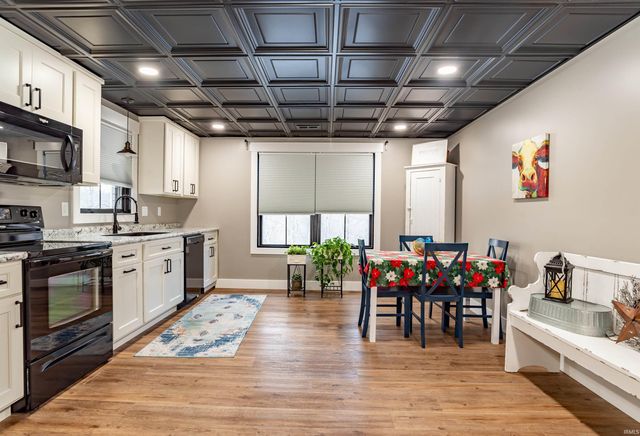 9218 S Foggy Ridge Lane, Bloomington, IN 47401