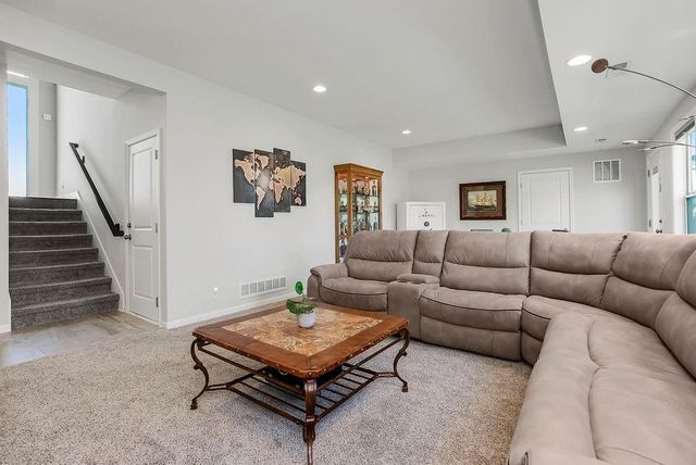 1700 Shadow Drive, Leavenworth, KS 66048