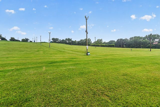 5900 Oakwood Drive 2L, Lisle, IL 60532