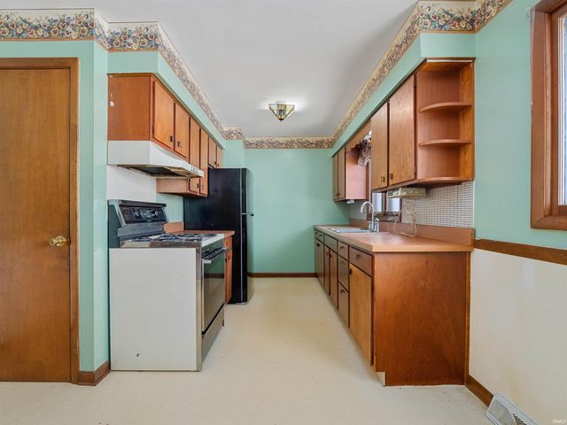 5115 Sunnybrook Drive, Fort Wayne, IN 46835