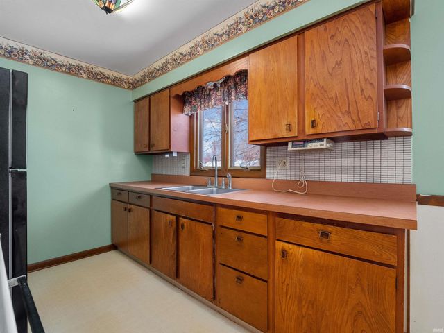 5115 Sunnybrook Drive, Fort Wayne, IN 46835