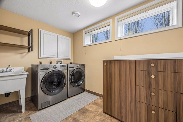 14122 Prairie Road NW, Andover, MN 55304