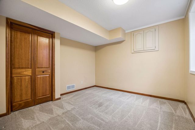 14122 Prairie Road NW, Andover, MN 55304