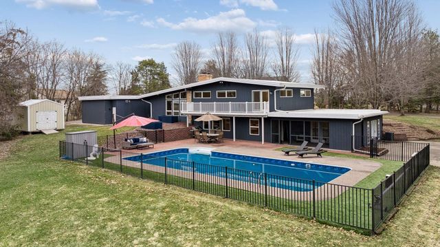 14122 Prairie Road NW, Andover, MN 55304