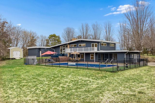 14122 Prairie Road NW, Andover, MN 55304