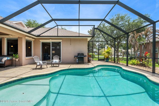 2242 Woodfield Circle, Melbourne, FL 32904