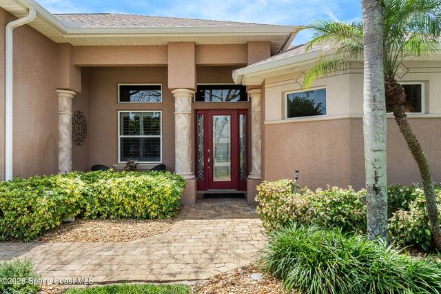 2242 Woodfield Circle, Melbourne, FL 32904