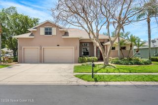 2242 Woodfield Circle, Melbourne, FL 32904