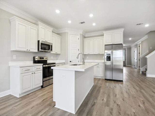 100 S Founders Way, Hattiesburg, MS 39401