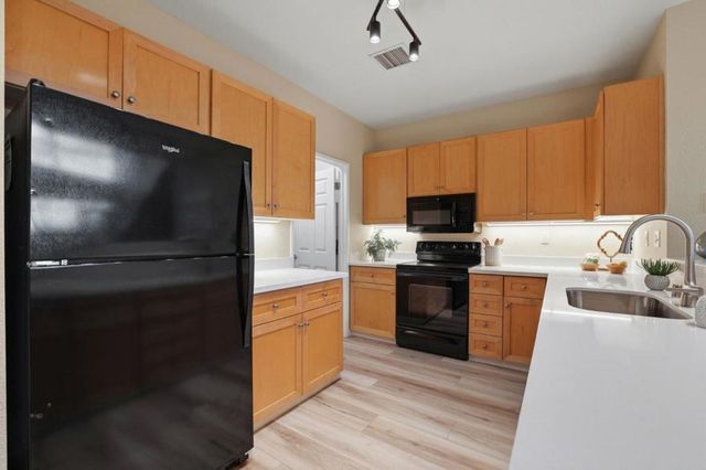 400 N 1st Street 111, San Jose, CA 95112