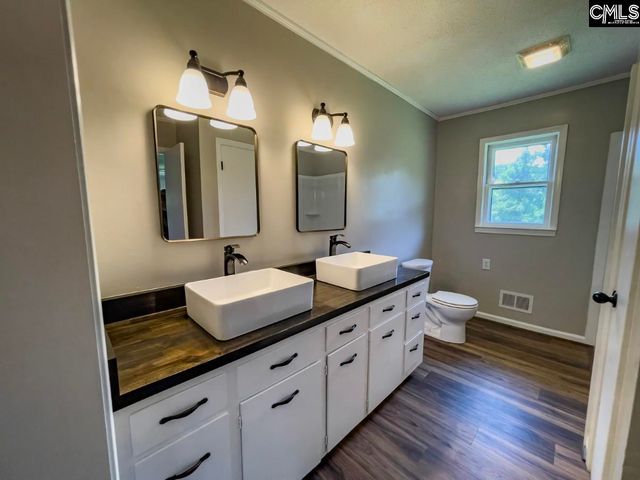 2545 Silverstreet Road, Silverstreet, SC 29145