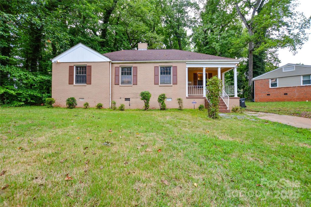 1509 Wickham Lane, Charlotte, NC 28208