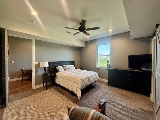 739 Pleasant Grove RD, Elgin, TX 78621