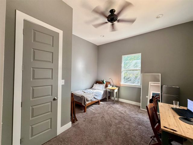 739 Pleasant Grove RD, Elgin, TX 78621