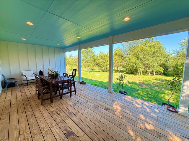 739 Pleasant Grove RD, Elgin, TX 78621