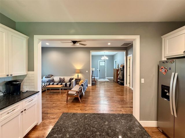 739 Pleasant Grove RD, Elgin, TX 78621