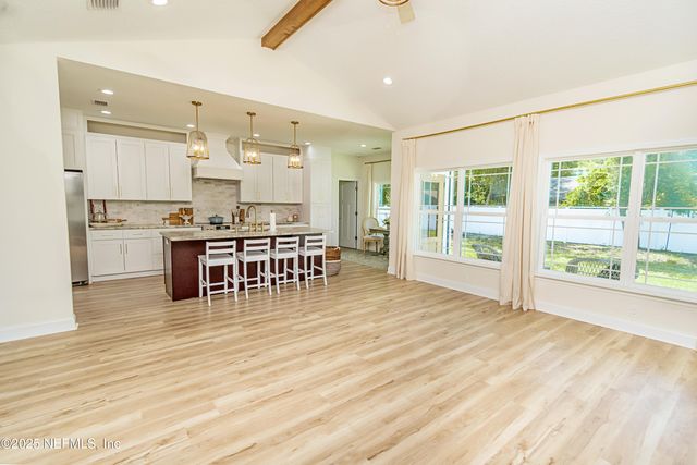 4282 WOLFE Drive, Macclenny, FL 32063