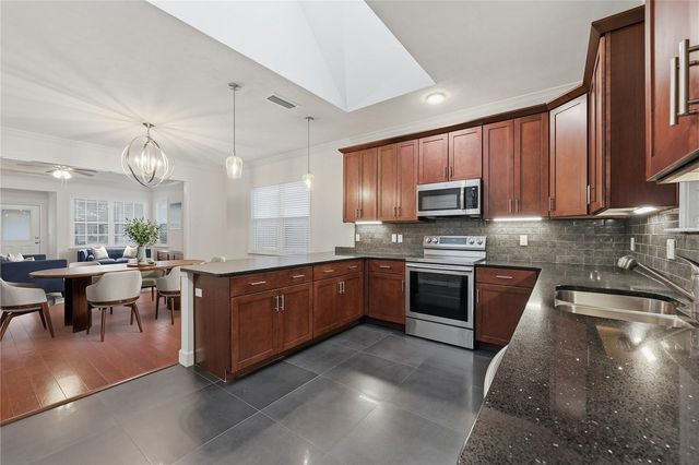 3416 NW 26TH STREET, Gainesville, FL 32605